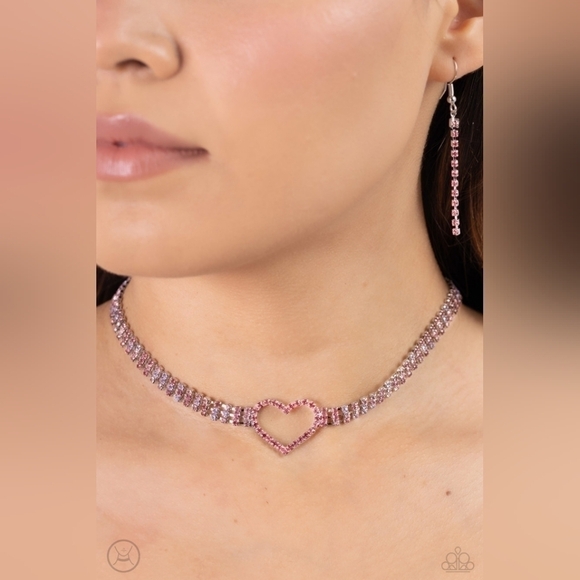 Rows of Romance - Pink - Picture 1 of 3
